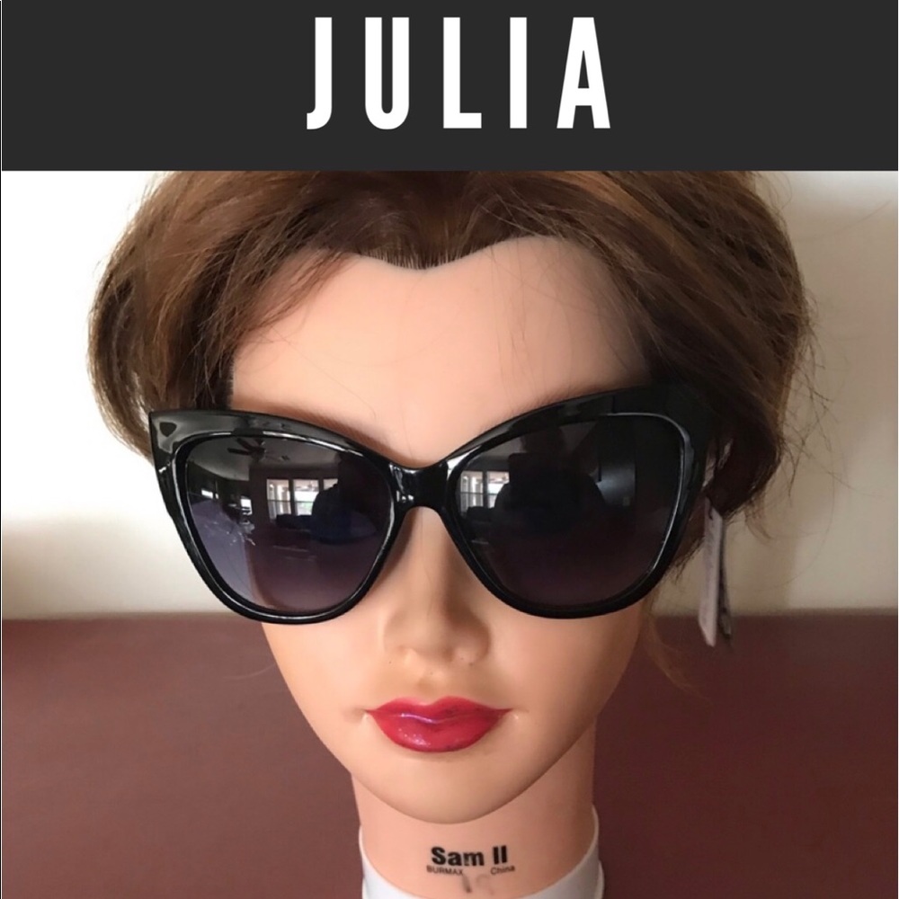 “Julia” Cat Eye Sunglasses Black Gradient Lenses